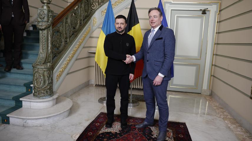 <p>Premier Bart De Wever begrüßt Wolodymyr Selenskyj in seinem Amtssitz.</p>